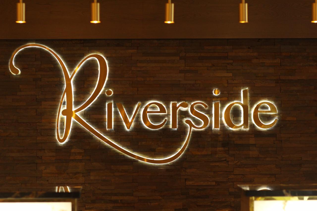 Riverside Lodge Hotel Ървин Екстериор снимка